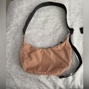 BAGGU Small Nylon Crescent Bag